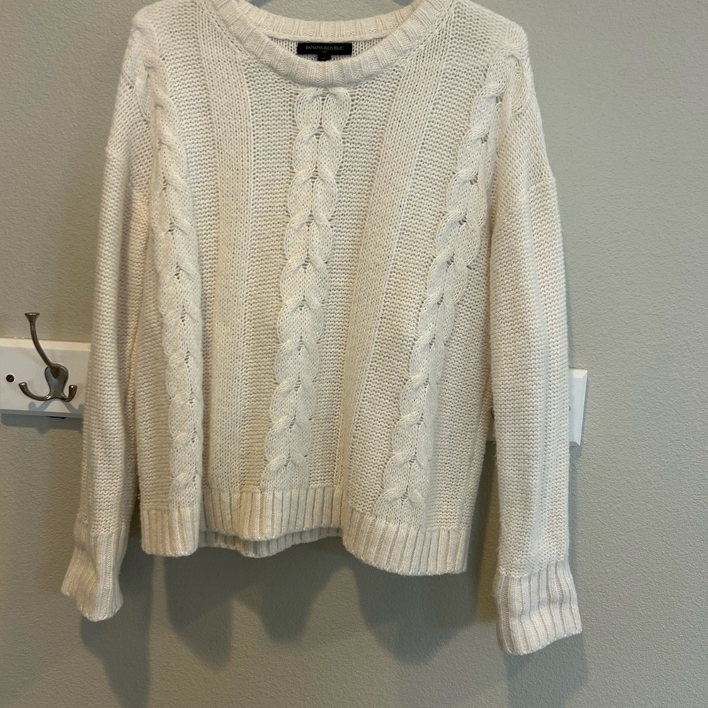 Banana Republic Cream Cable Knit Sweater